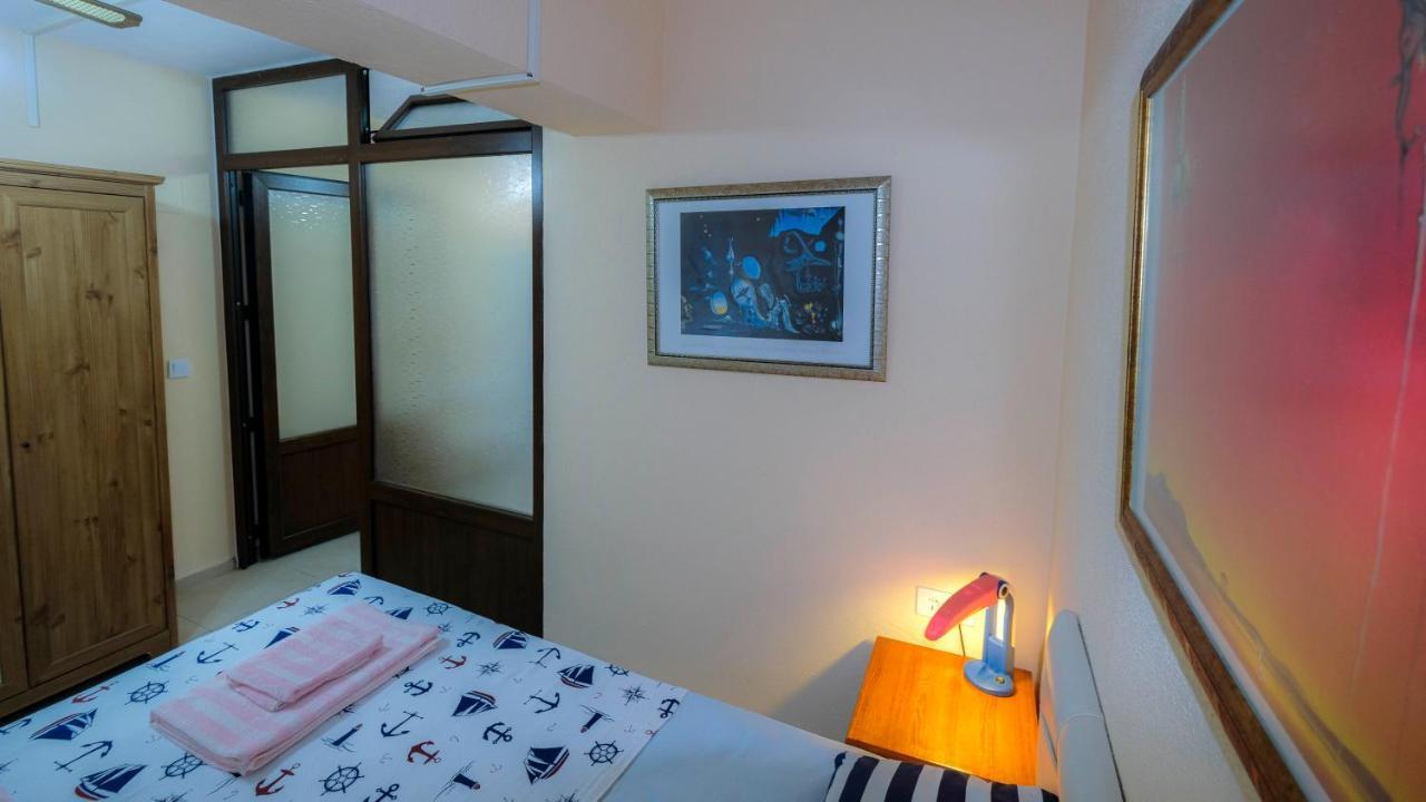 Teras Butik Apart 卡拉布伦 外观 照片