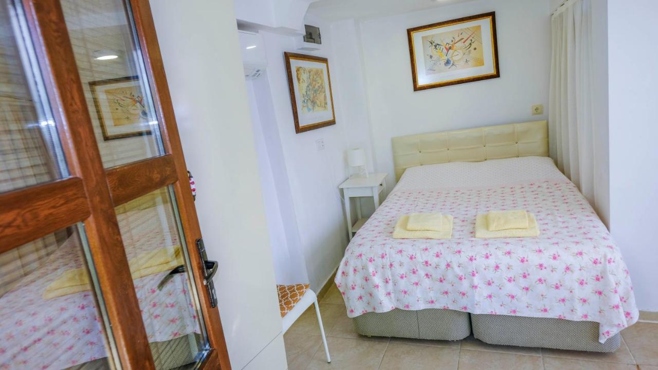 Teras Butik Apart 卡拉布伦 外观 照片