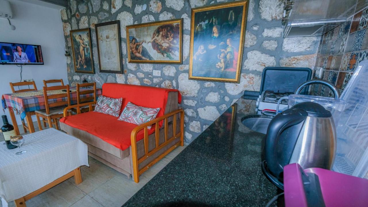 Teras Butik Apart 卡拉布伦 外观 照片